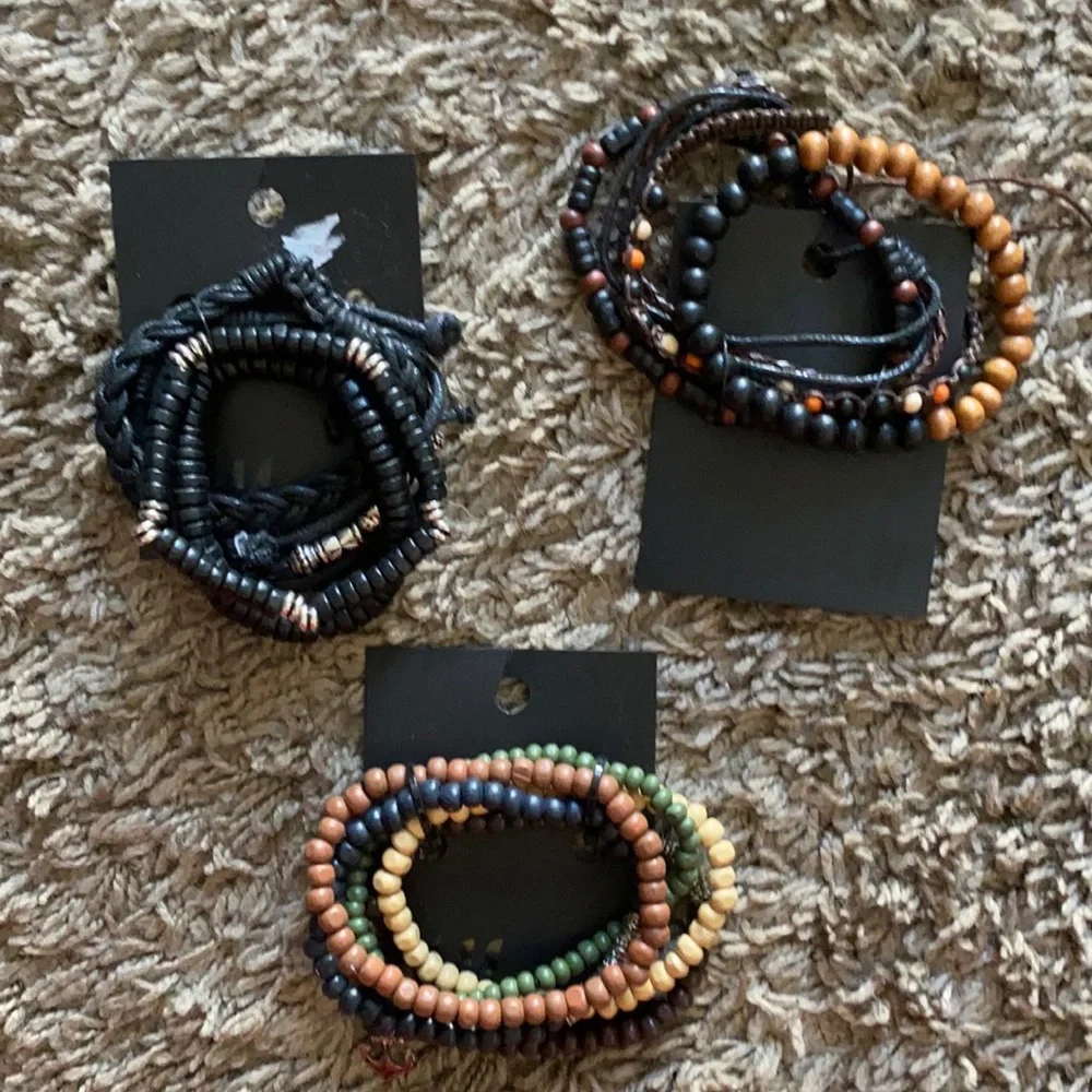 Jewelry - Picture 1 of 1